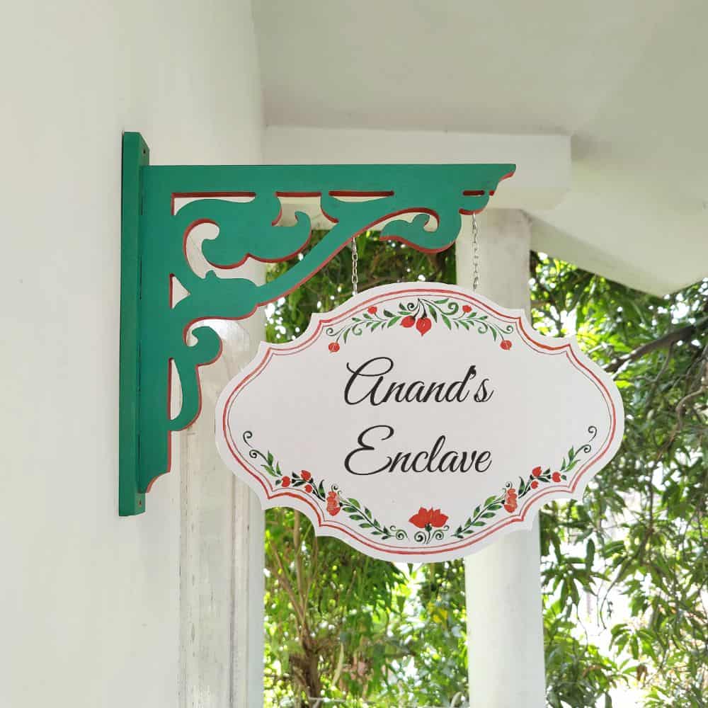 Handpainted Wall Hanging Name plate - Green Victorian White Red Border - rangreli