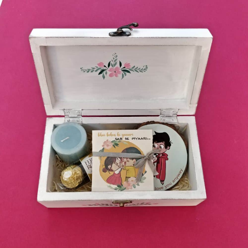 Rakhi Goodies Box - Style 4 - rangreli