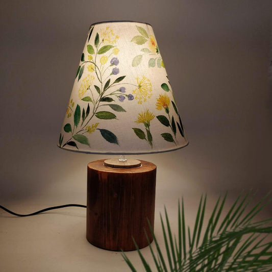 Cone Table Lamp - Yarrow Lamp Shade - rangreli